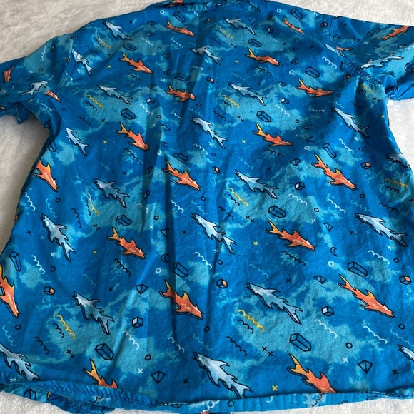 Maui and Sons Shark Boy’s Button-Down Shirt Size 6/7 - Picture 7 of 7